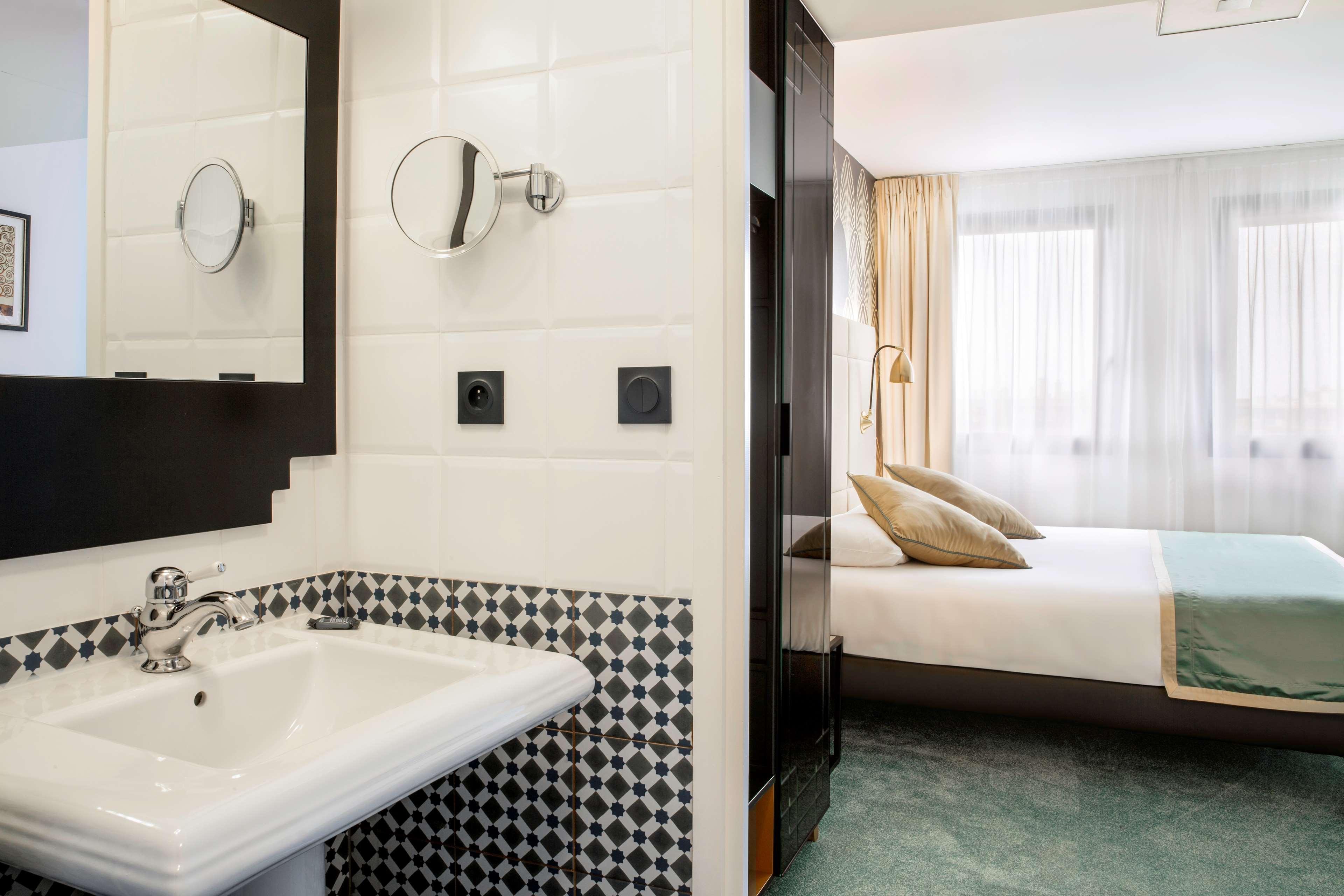 Best Western Hotel Journel Saint-Laurent-Du-Var Exterior photo